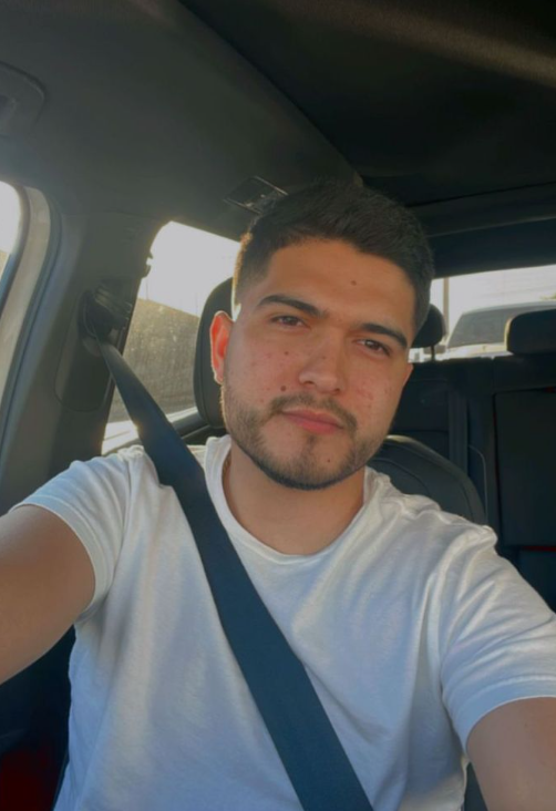 <em>Luis G.</em>